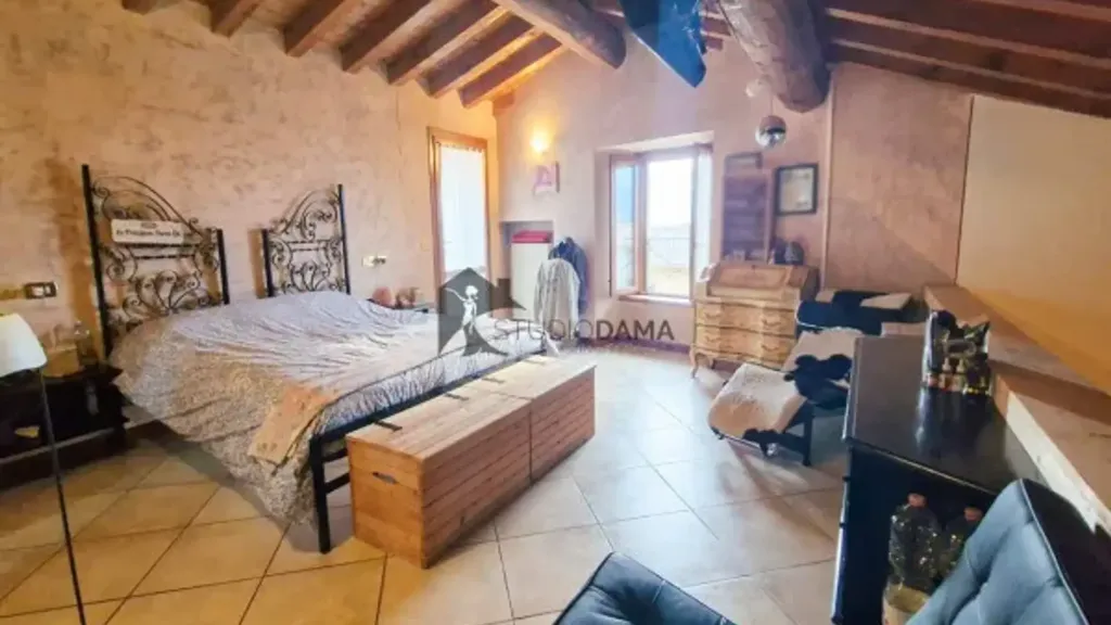 Chambres - Divisible Apartment with Private Garden in Bedizzole