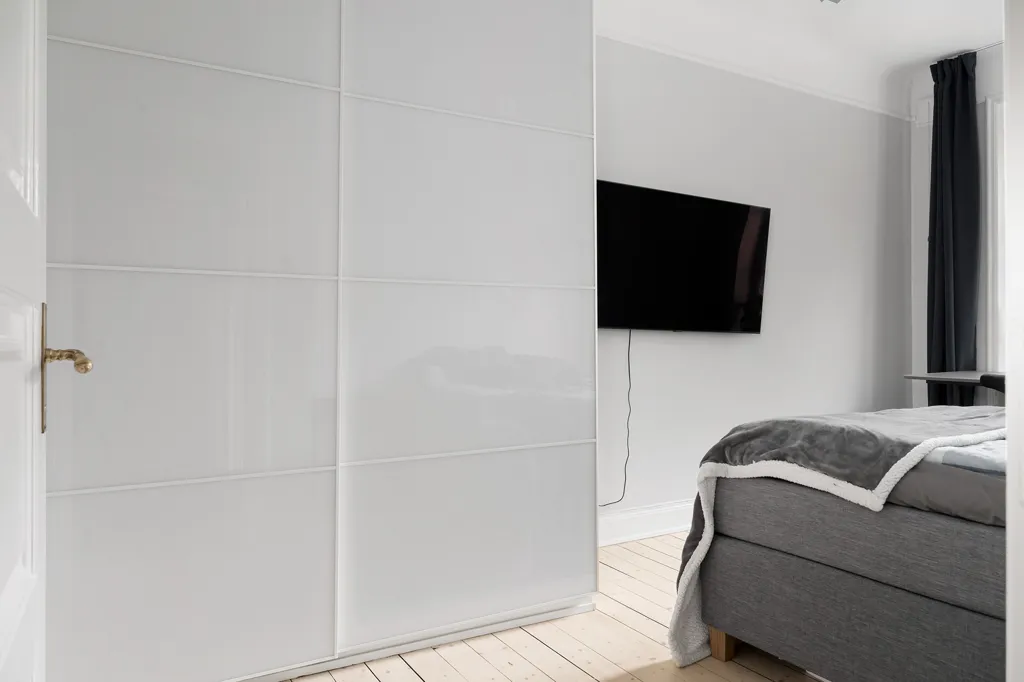 Bedrooms - 1920s Character Flat with Courtyard Balcony in Ribersborg