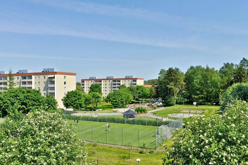 Aed - Apartment with Panoramic View in Viggbyholm