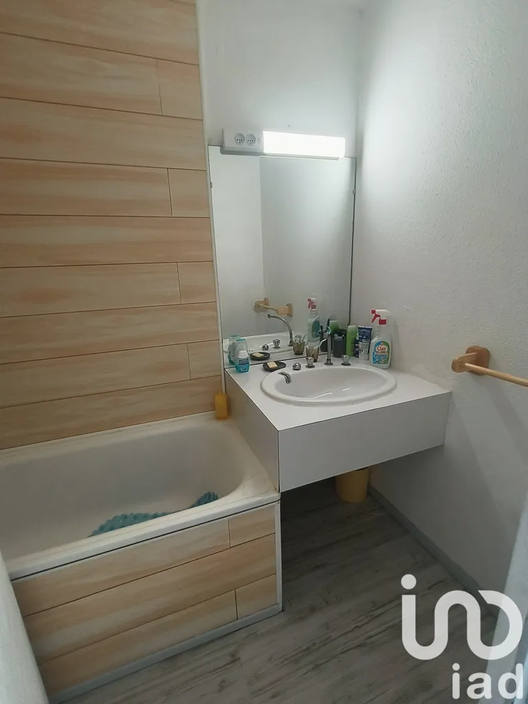 Bathrooms - Studio with Mountain View in Hautes-Pyrénées