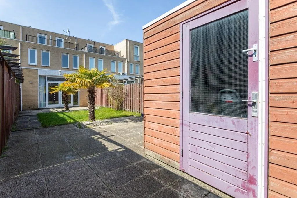 Jardin - Three-Bedroom Tussenwoning with Garden in Rijswijk