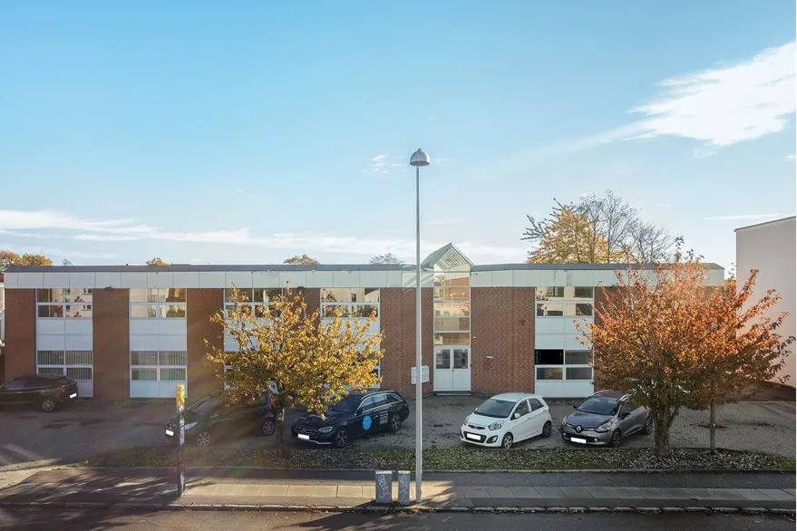 Esterno - Commercial Space with Parking on Taastrup Hovedgade