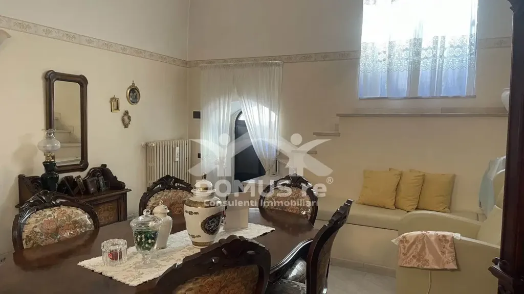 Sala da pranzo - Independent House with Vaulted Ceilings in Andria
