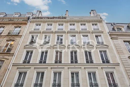 Esterno - Luxury Apartment with Elevator in Paris 8th