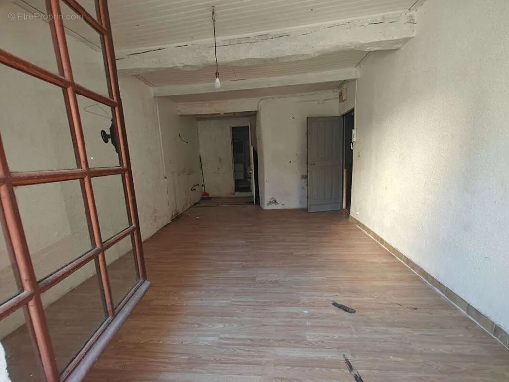 Pièces - Studio Centre-Ville avec Exposition Ouest à La Seyne-sur-Mer