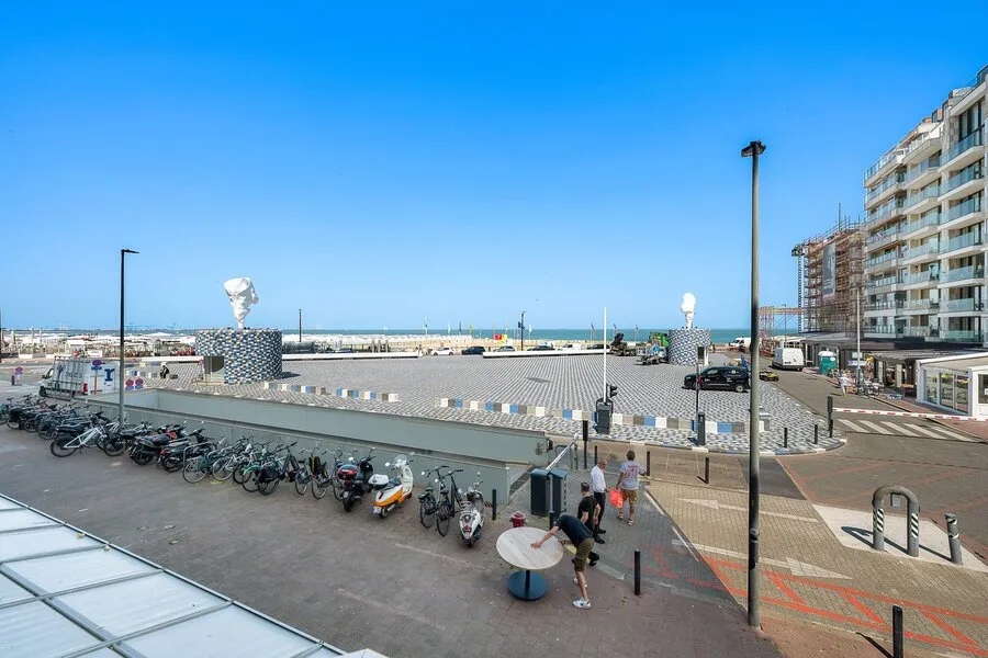Renovated Corner Flat with Sea View on Rubensplein