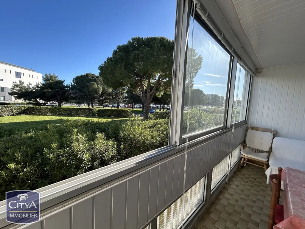 Balcony - 1-Bed Apartment with Parking in Balaruc-les-Bains