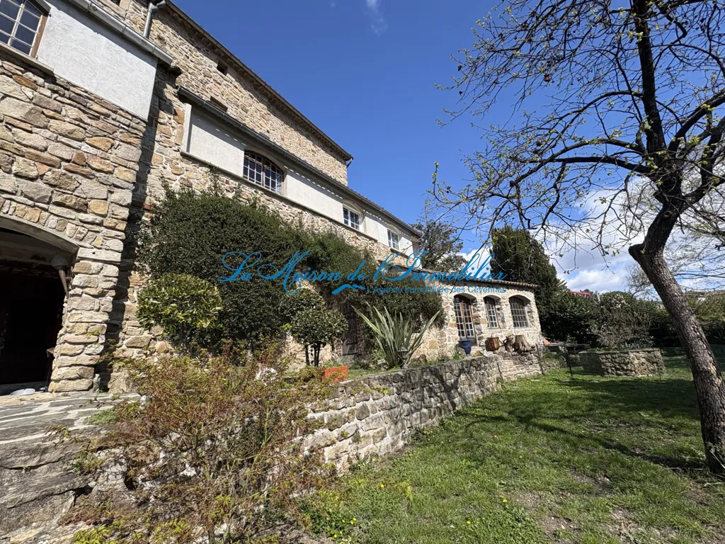 Extérieur - Mas en pierres avec piscine et gîtes à Les Mages