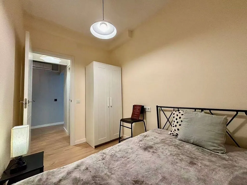 Magamistoad - Ample Apartment with Balcony in Eixample