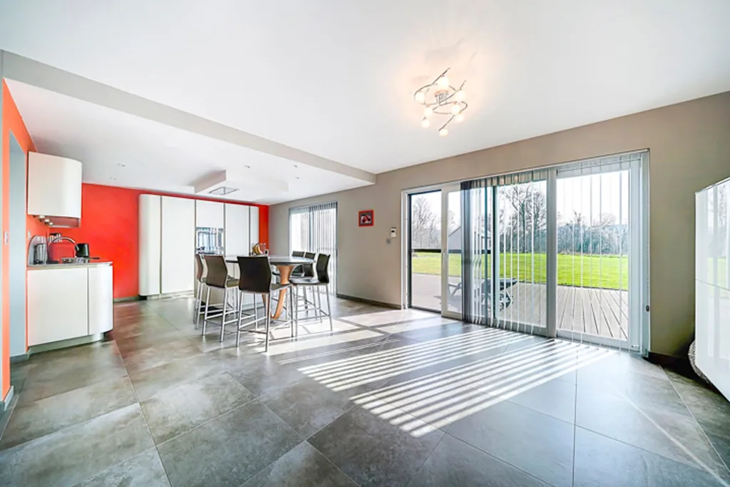 Salle à manger - Villa avec Jacuzzi et Suites à Sougnée-Remouchamps