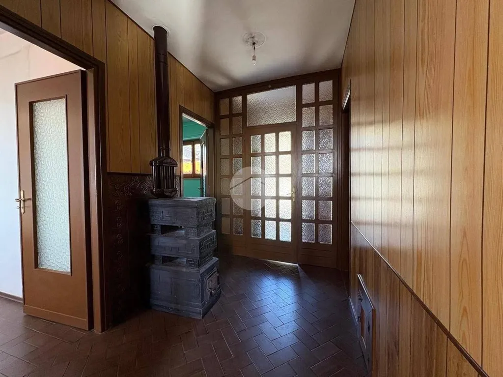hallway_entrance
