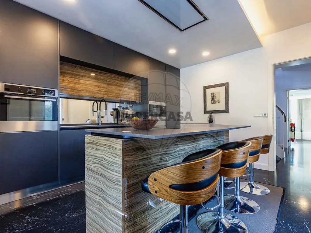 Köök - Luxury Villa with 1950s Charm in Lisbon