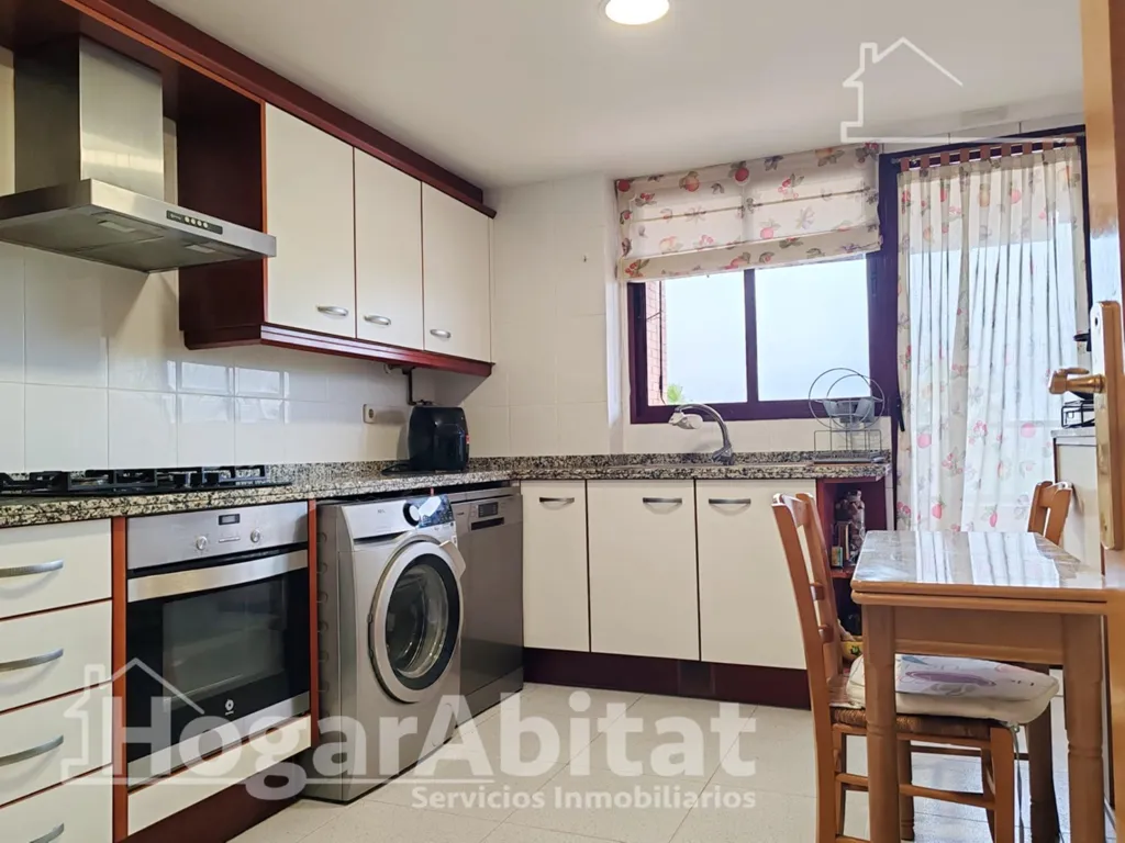 Appartement 4 pièces à Valencia Capital