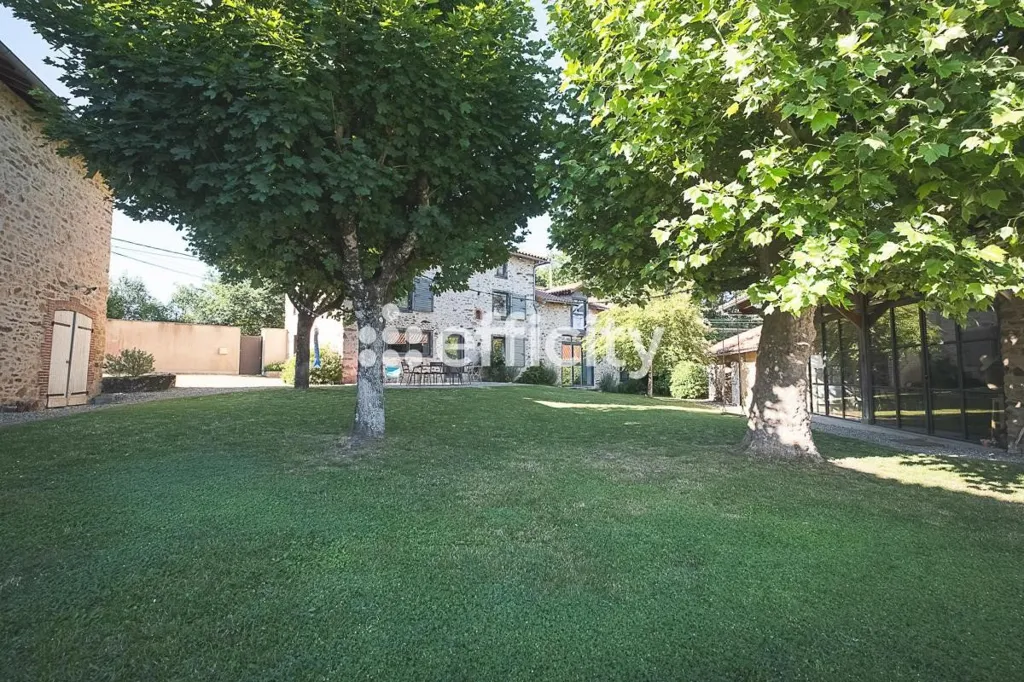 Jardin - Maison en Pierre avec Vue Panoramique à Isle