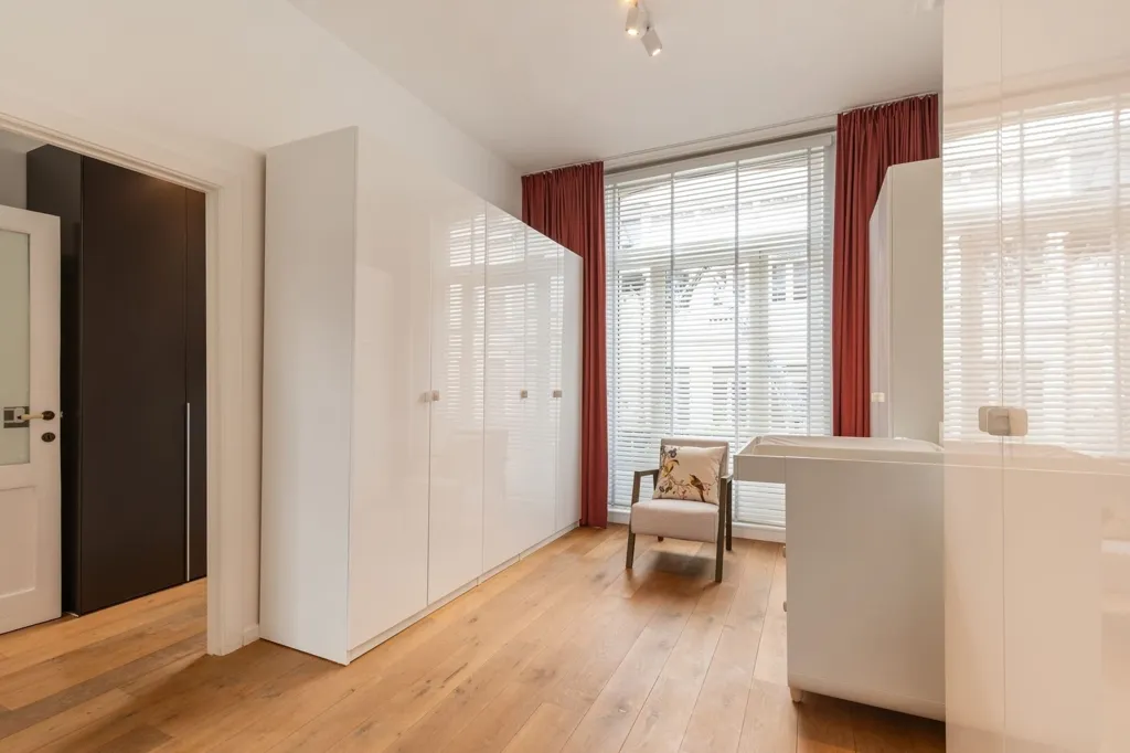 Esik - Character House with Garden in Berchem's Vijfhoek