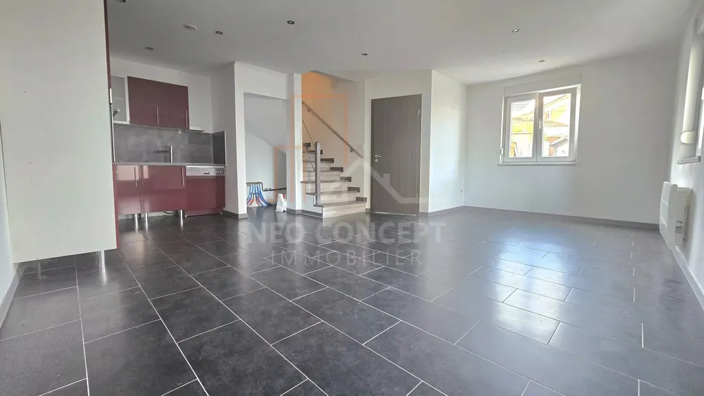 Köök - Triplex Flat with Terrace in Quiet Copropriété