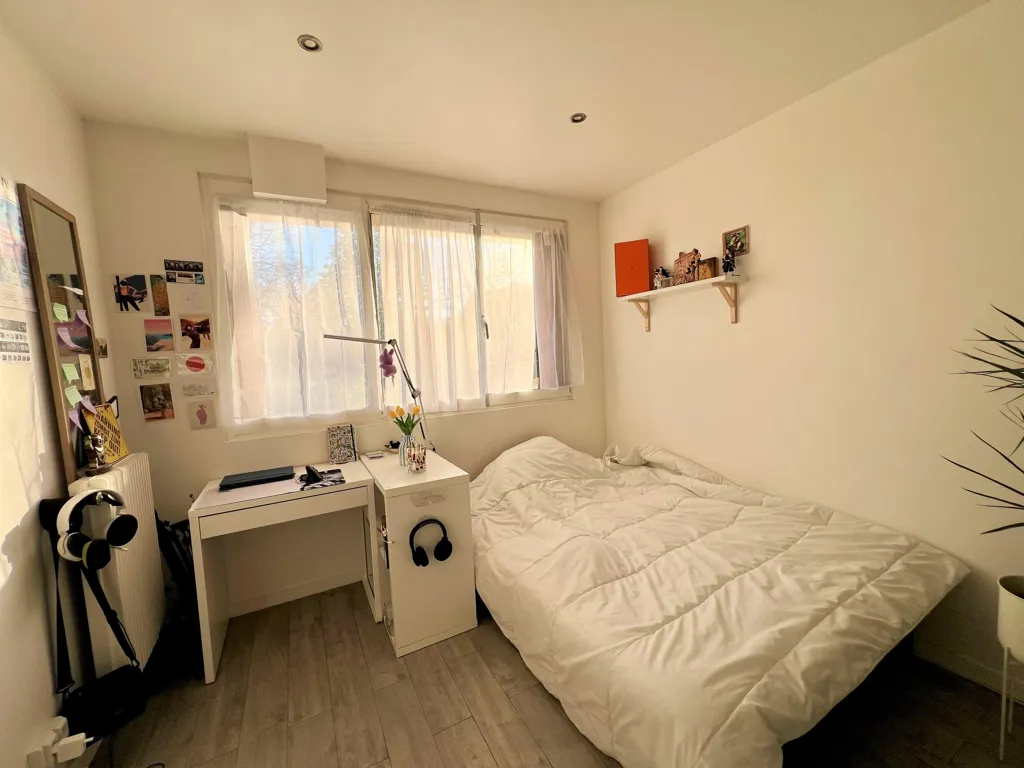 Chambres - Studette Meublée avec Vue Sud-Ouest à Maisons-Laffitte