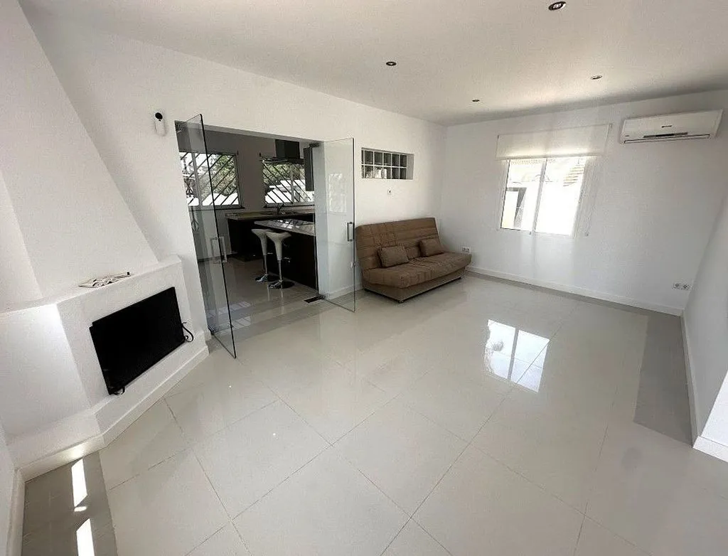 Elutuba - Fully Renovated Villa with Pool in Ciudad Quesada
