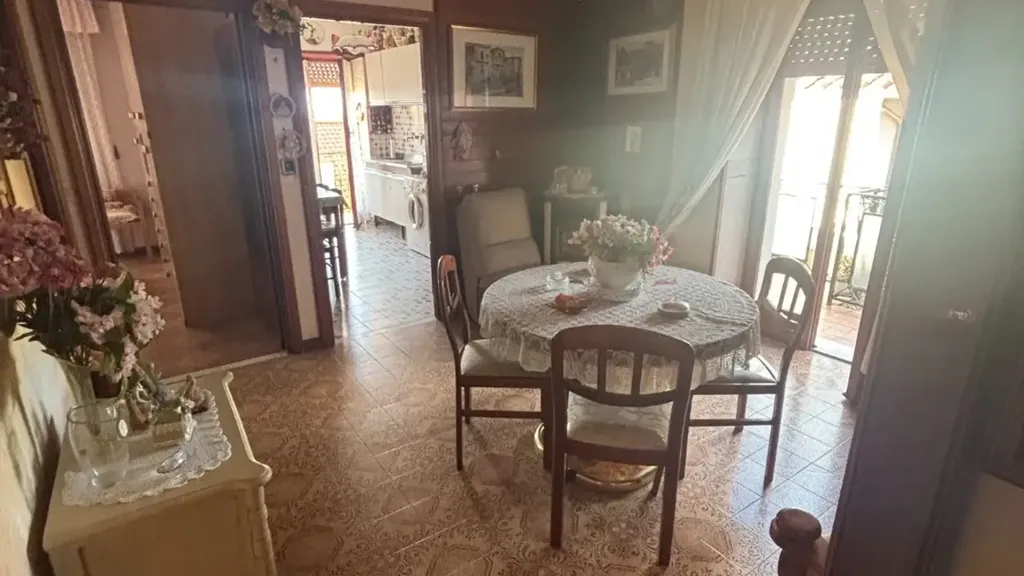Salle à manger - Bright Apartment with Balcony in Rocca di Papa