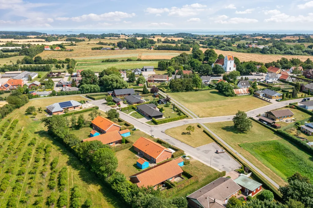 Õhuvaade - Year-Round Plot with 5G Coverage in Tranekær