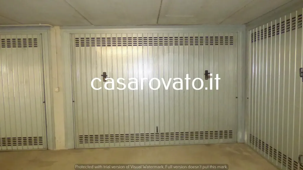Garaaž - Triplex Attic with Terrace in Rovato