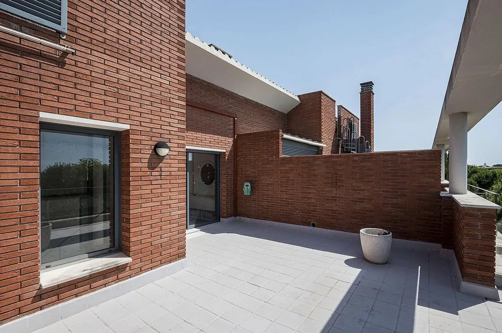 Terrasse - Seafront Semi-detached House with Pool in Gavà Mar