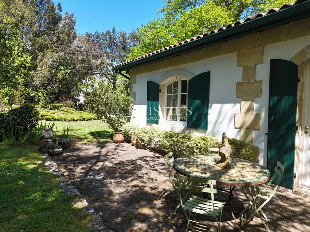 Terrasse - Villa Familiale avec Piscine près de Royan