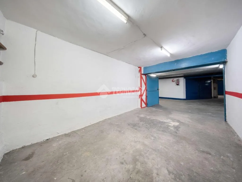 Garage - Garage Space in Parquesol - Paseo Zorrilla - Centre