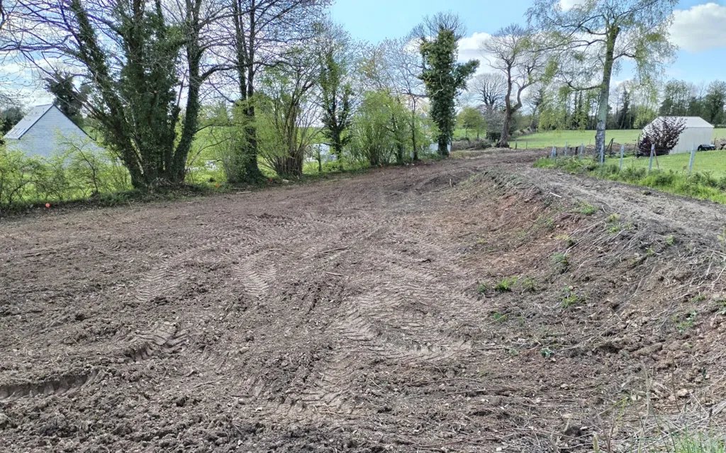 Aed - Divisible Constructible Plot in Laignelet