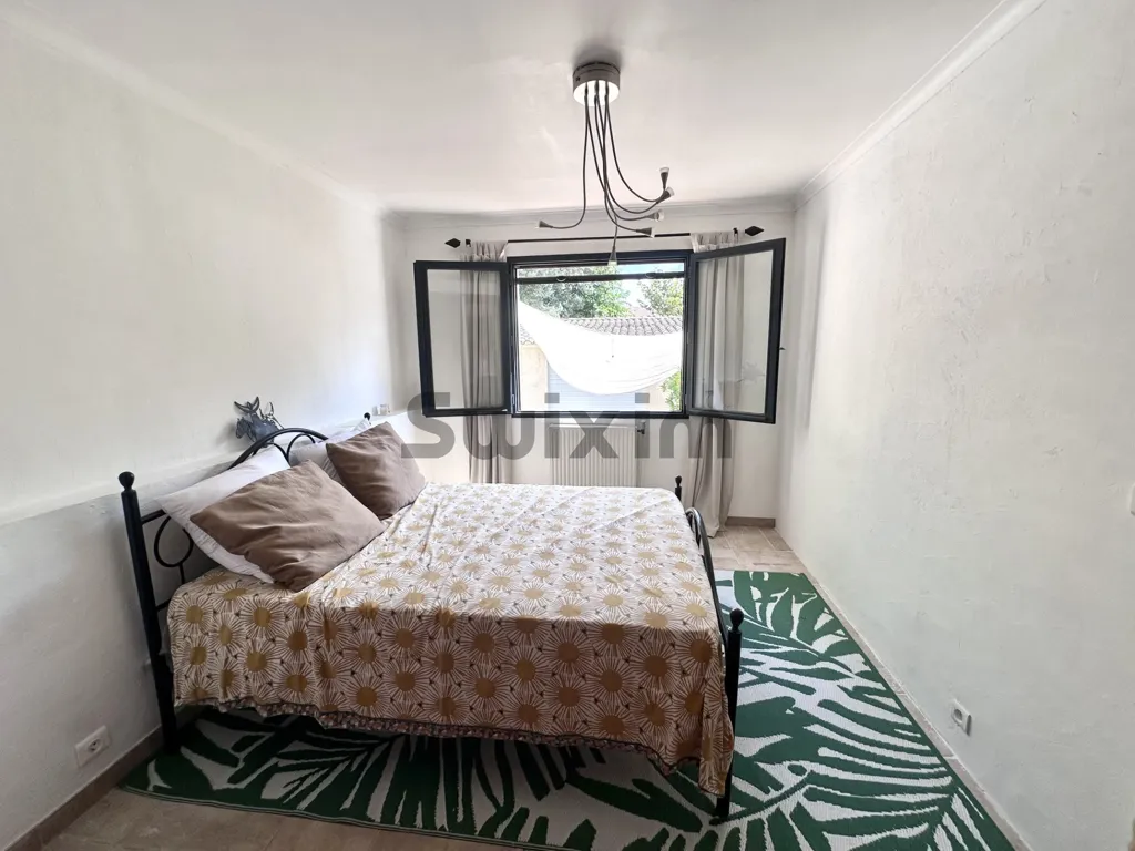Chambres - Villa avec Piscine et Vue Canal à Aigues-Mortes
