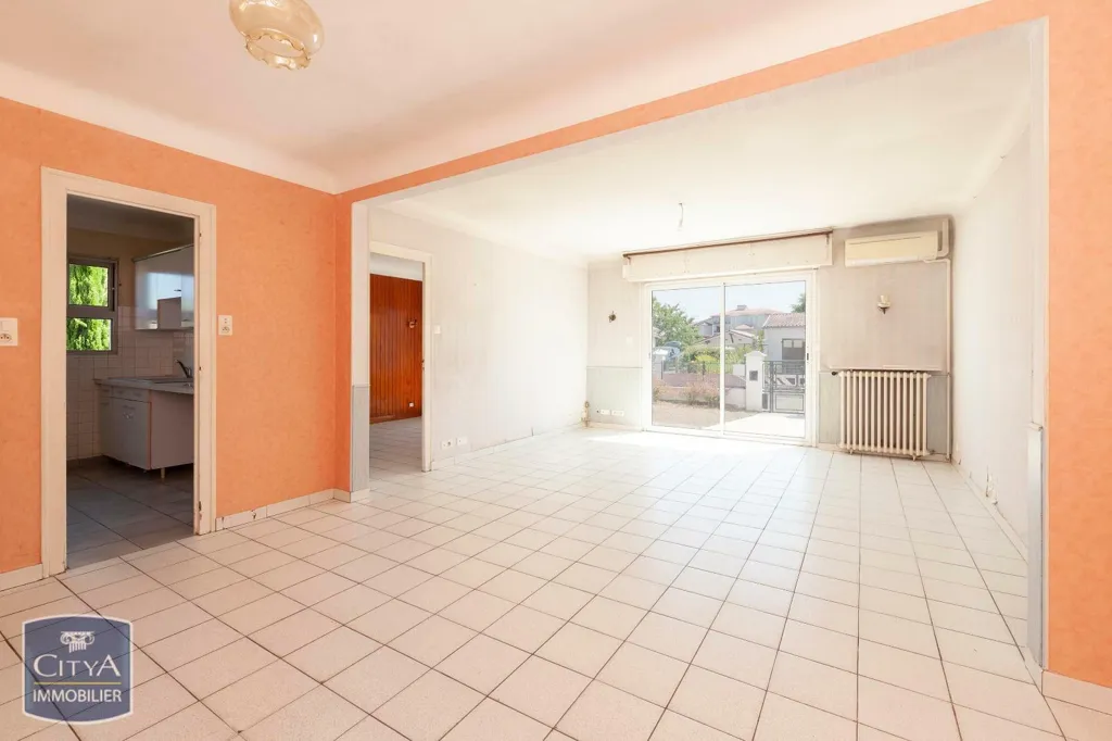 Soggiorno - House with Independent Flat in Dax