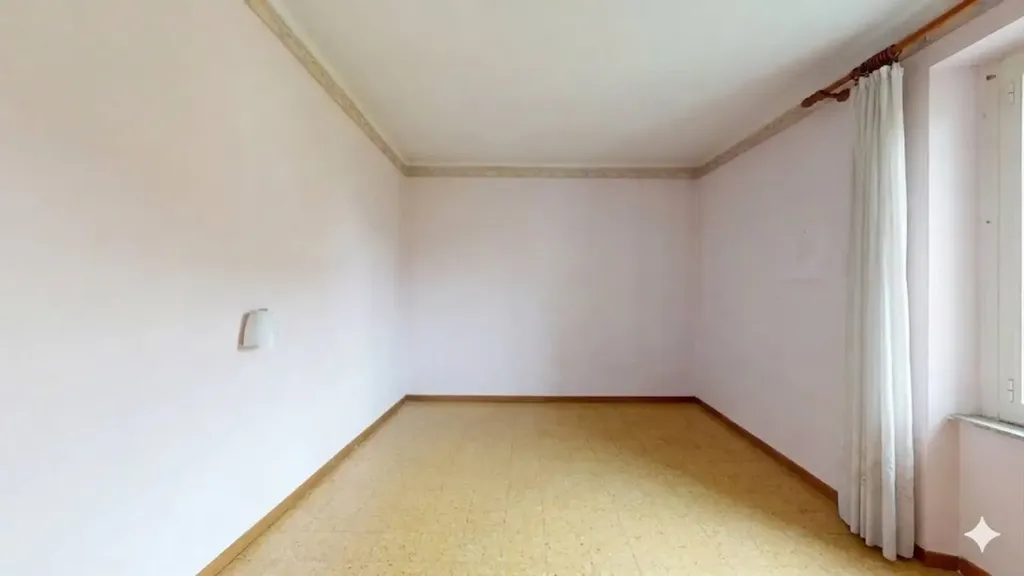 Toad - 3-Bedroom Apartment with Balcony in Turin