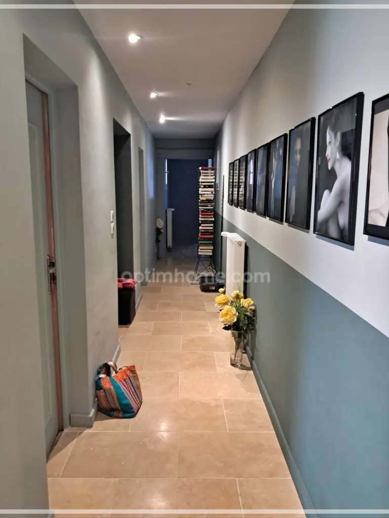 Entrée - Maison avec Piscine et Bureau à Montélimar