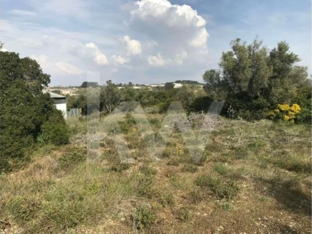Aed - Rustic Land with Mountain Views in Sintra