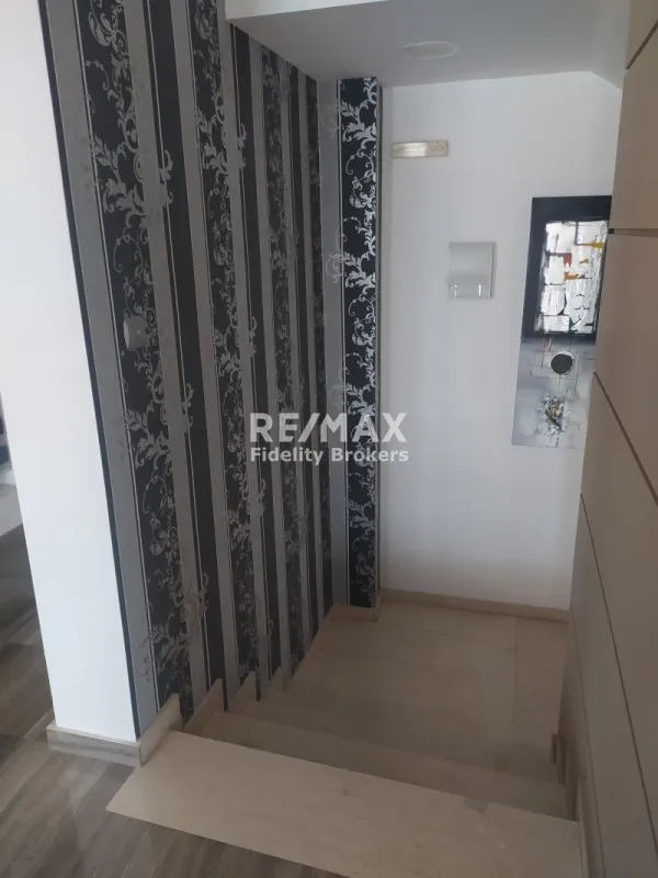 Rooms - Corner Commercial Building with Ascender in Ano Syros