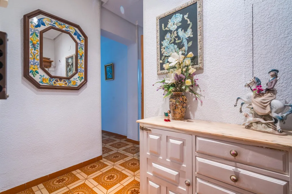 Entrée - Apartment with Pool in Els Orriols, Valencia