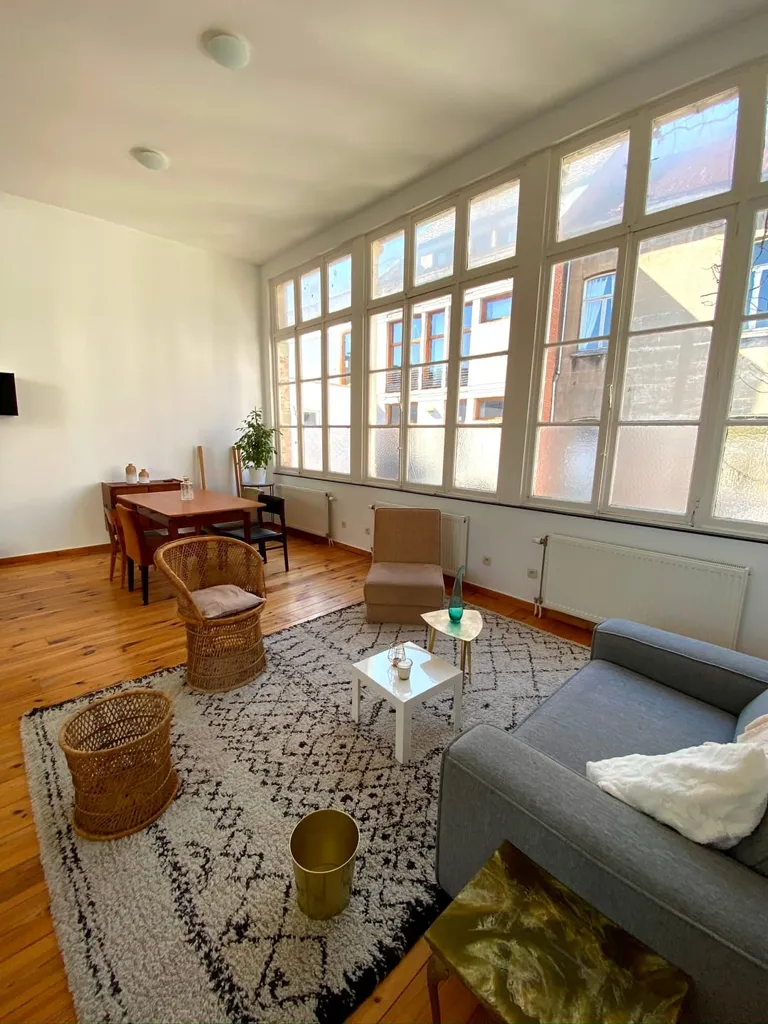 Elutuba - 1BR Loft with Large Windows in Saint-Gilles