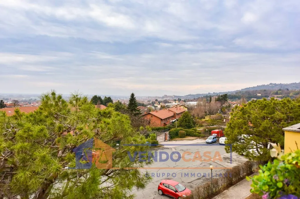 Aed - Penthouse with Panoramic View in Moncalieri