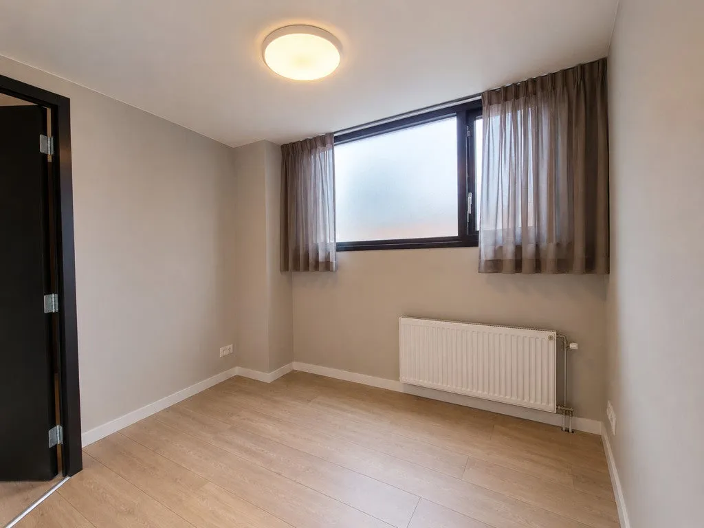 4-toaline korter asukohas Rotterdam