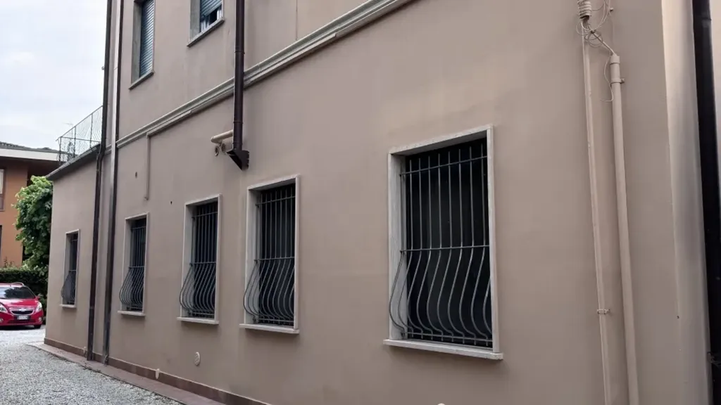 Exterior - Ground Floor Apartment with Garden in Querceta