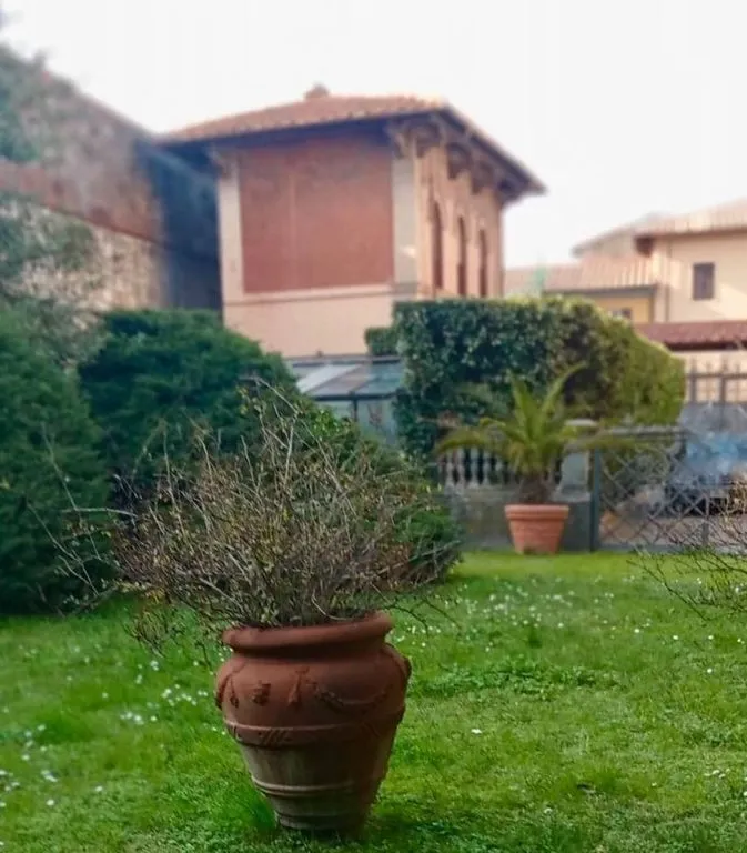 Aed - Art Nouveau Villa with Private Park in Pisa