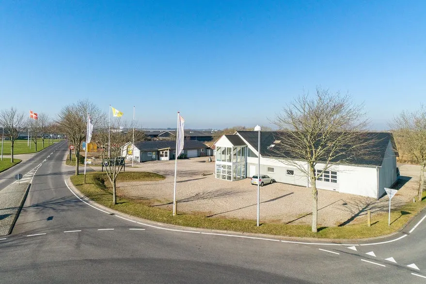 Vue aérienne - Mixed-Use Property with E45 Access in Rødekro
