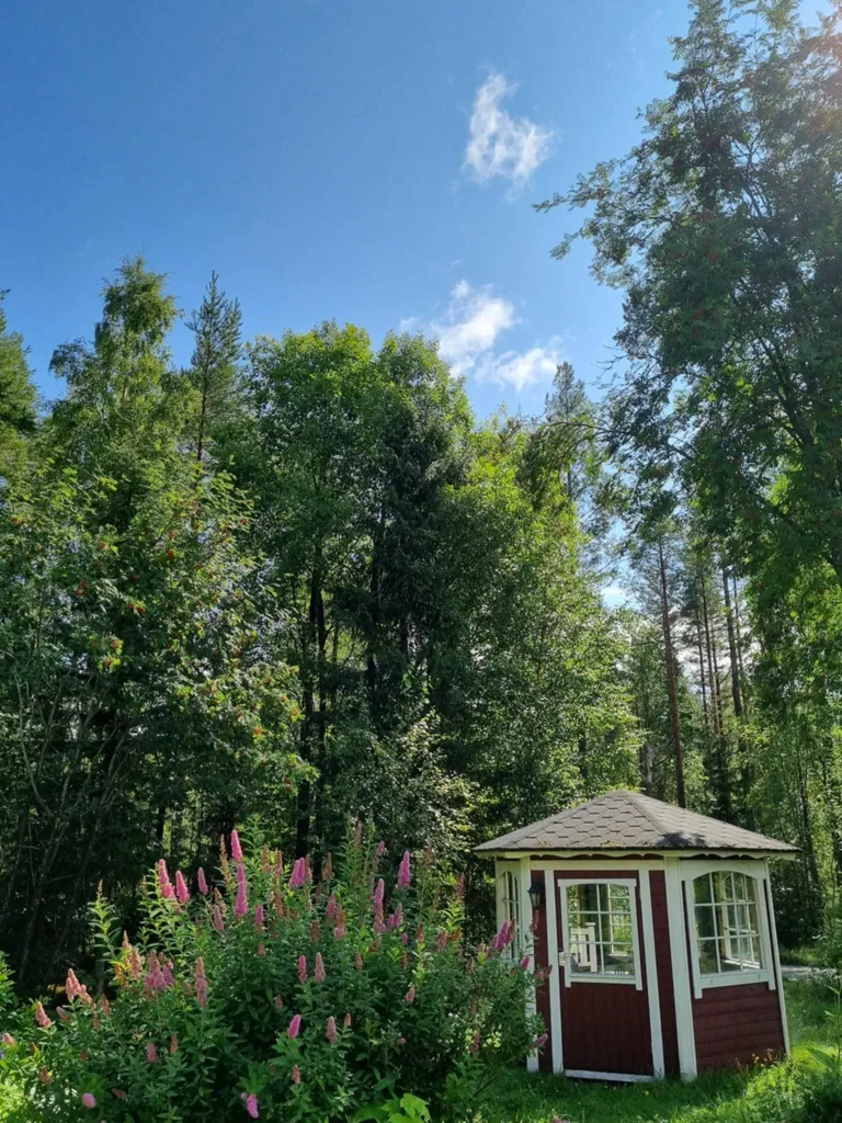 Giardino - Charming Cottage with Garden in Båtvik