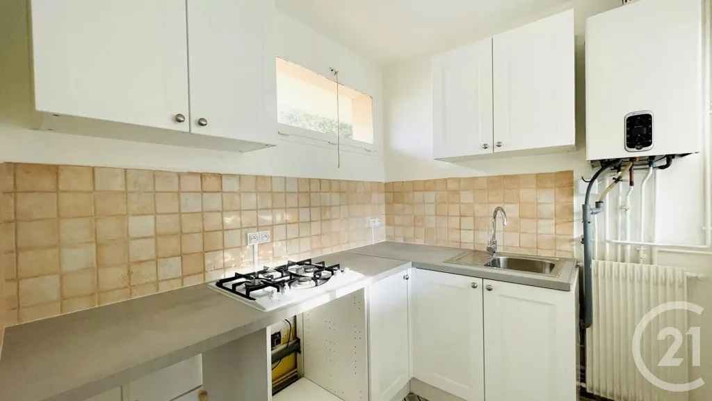 Köök - Duplex Apartment with Garden Access in Chartres
