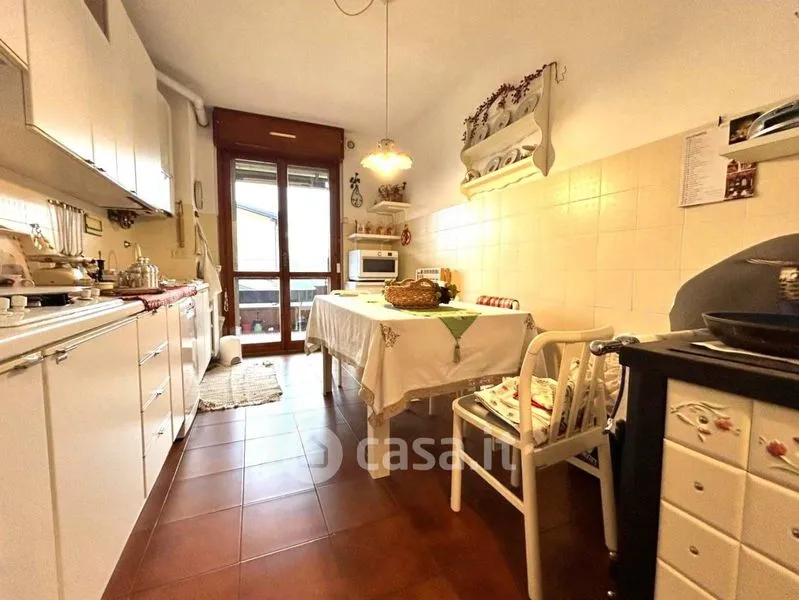 Cuisine - Triplex with Double Garage in Varese