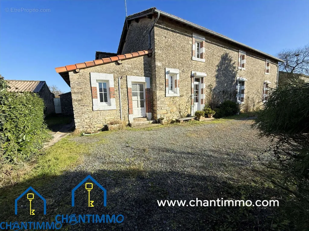4-room house in La Caillere-Saint-Hilaire