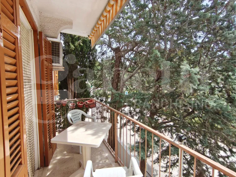 Balcon - Apartment with Balconies in Quasano