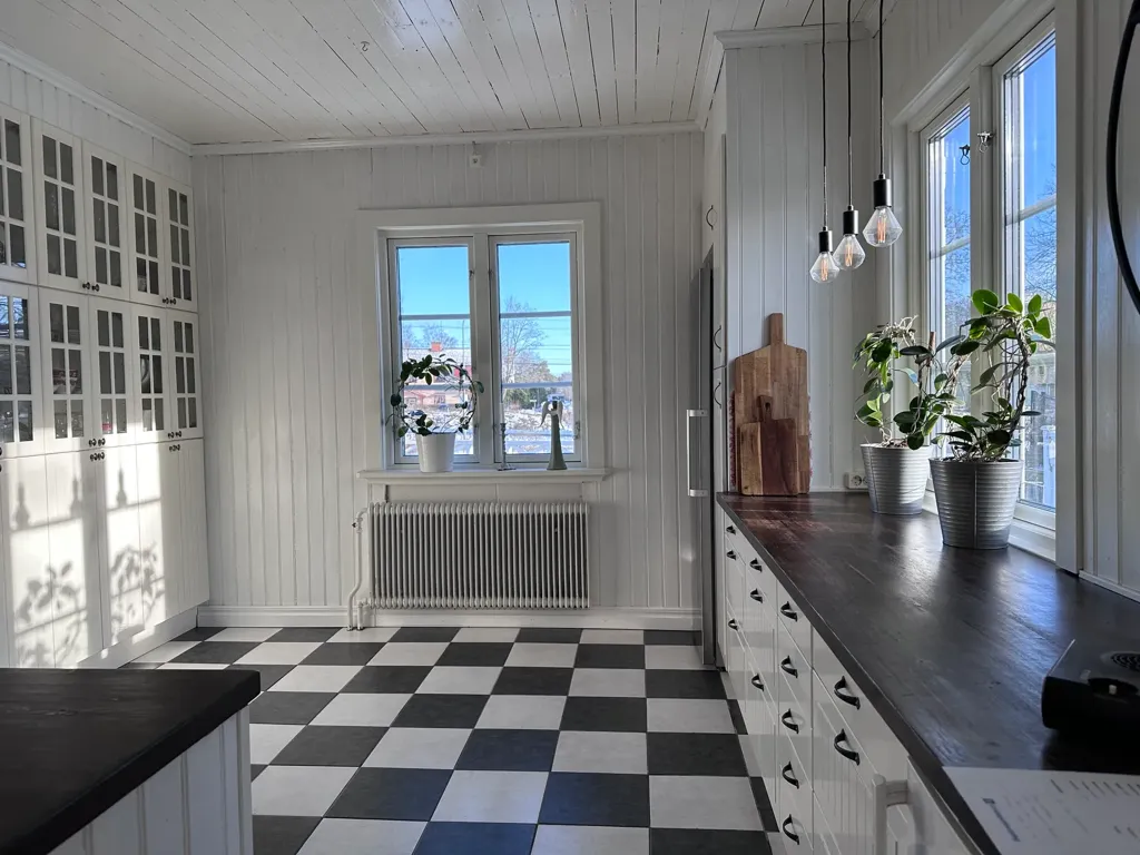 Köök - Charming 1920s Villa with Pool in Södermanland