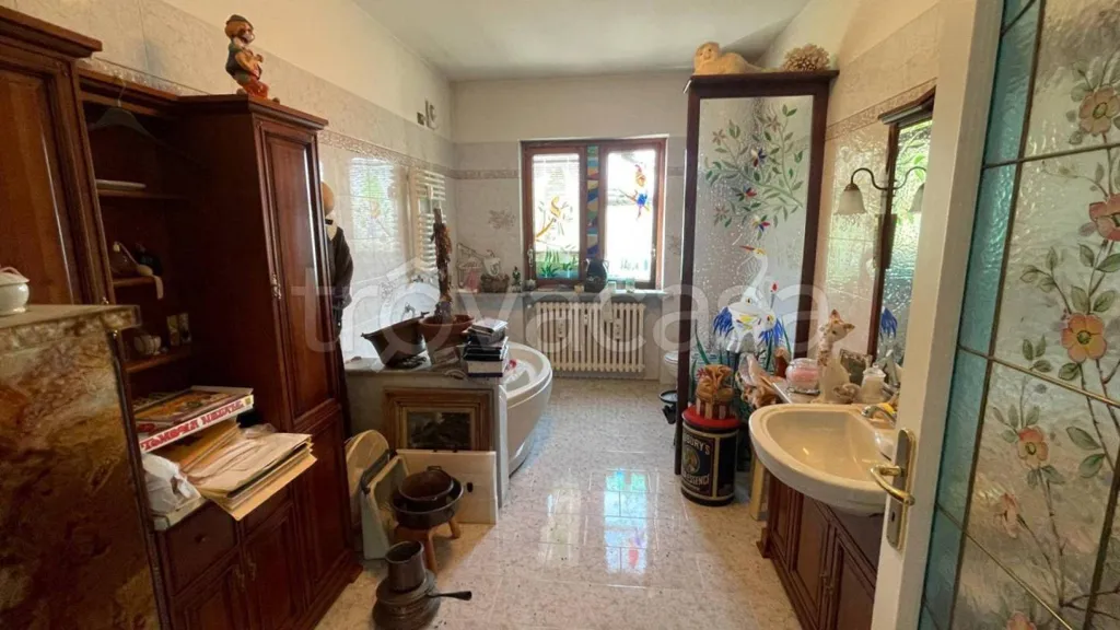 Bathrooms - Spacious Apartment with Mountain View in Lurisia