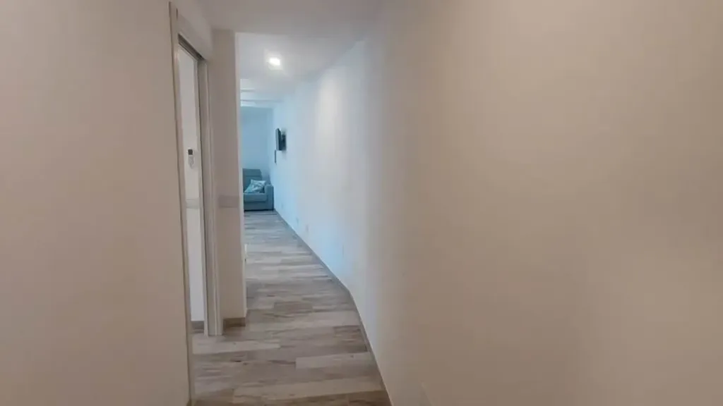 Entrée - Rearranged Apartment with Beach Access in Nettuno